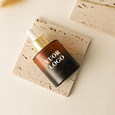 Female Retinol Face Serum for Sensitive Skin Fights Premature Aging and Sun Damage